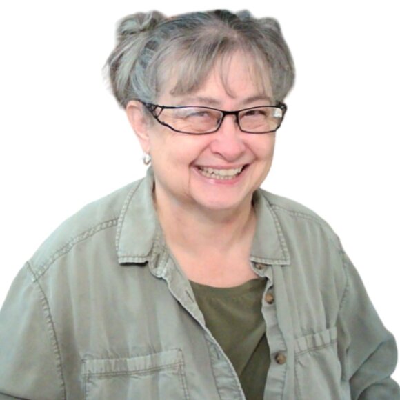 Meet your Posher, LeeAnna - Picture 1 of 4